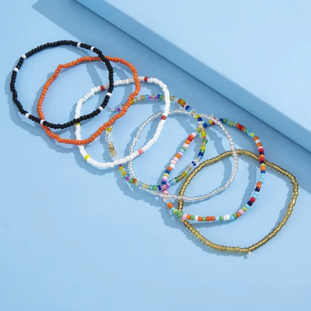 7 anklets ♥️🩵💛🤍 - Picture 7 of 7
